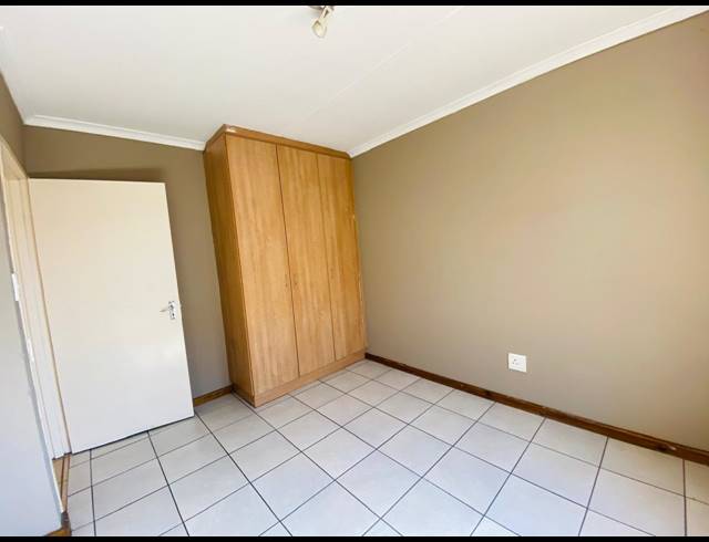 2 BEDROOM SECTIONAL TITLE FOR SALE IN WITFIELD
